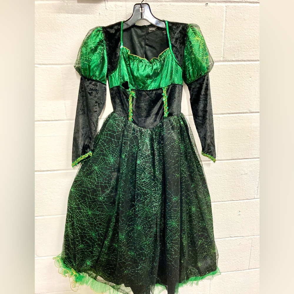 Enchanting Green and Black Witch Costume for Kids